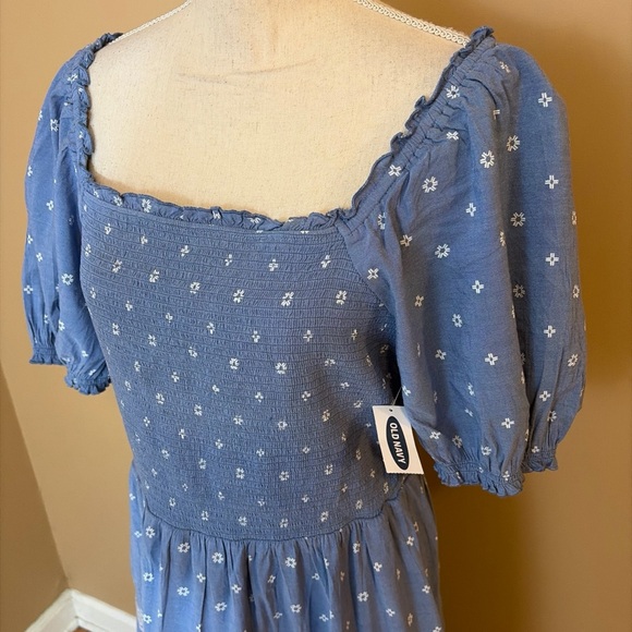 Old Navy Puff-Sleeve Printed Embroidered Smocked Fit & Flare Midi Dress Large - Picture 5 of 8